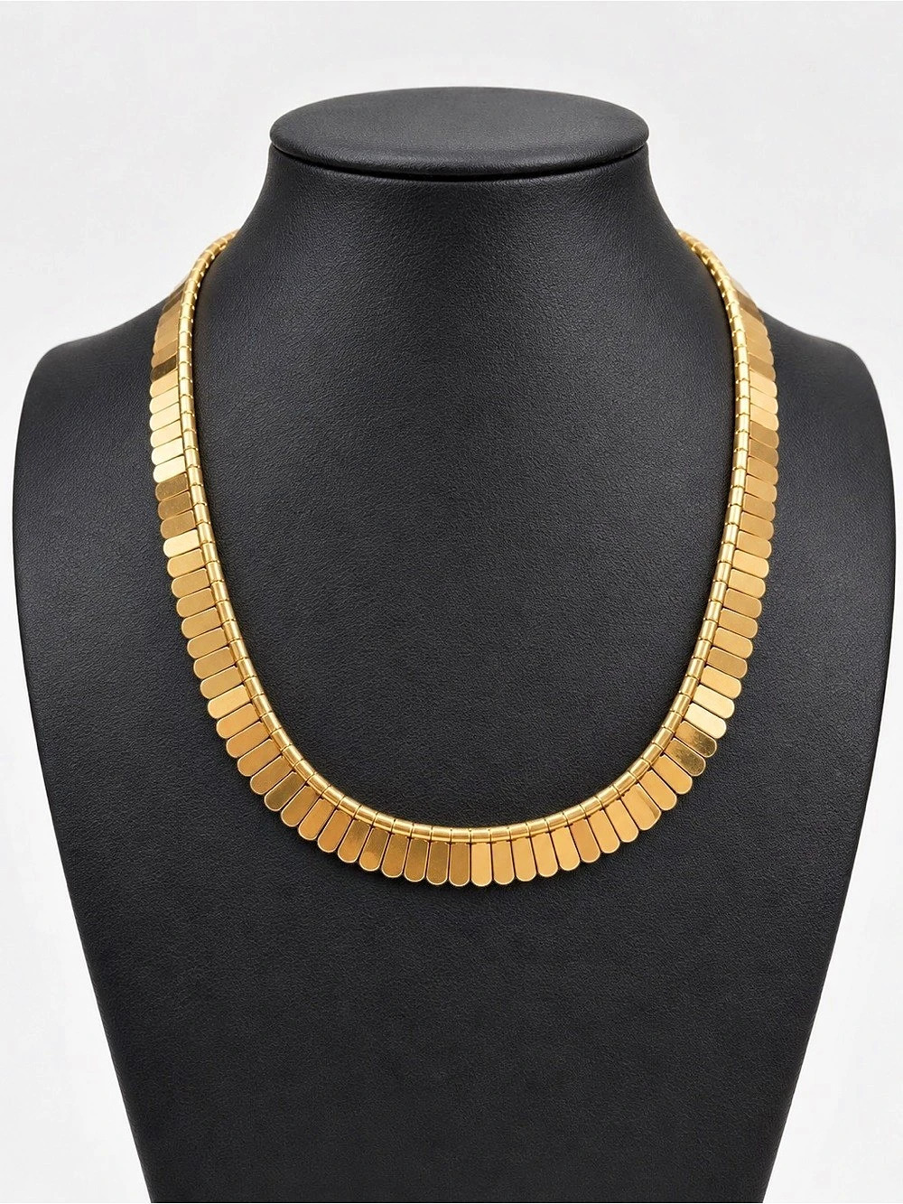 Vintage Gold Tone Statement Necklace 18” Flat Link Collar Bib Chain Retro Glam